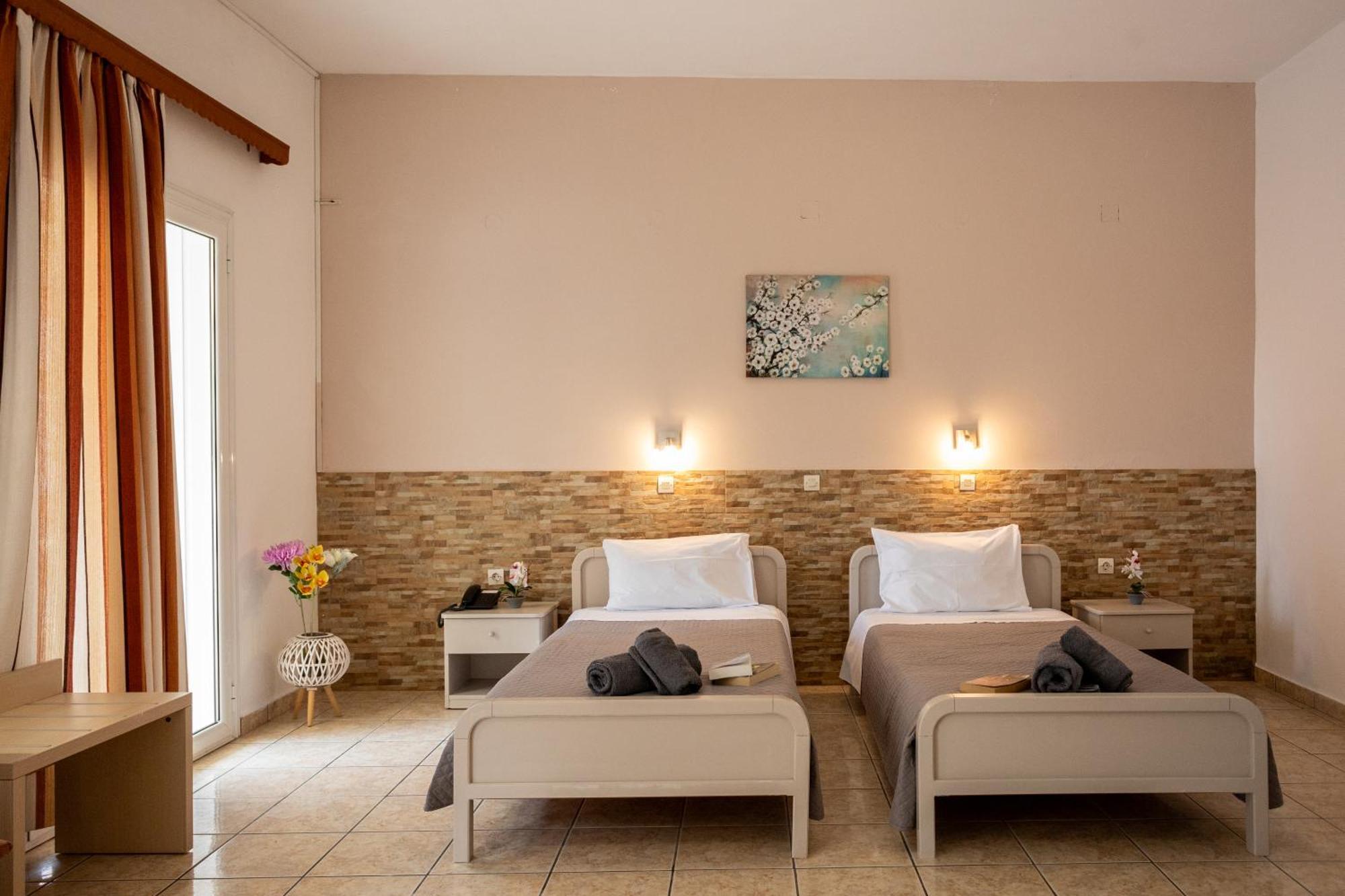 Paradiso Hotel Sea View And Pool Suites Ipsos Corfu Exterior photo