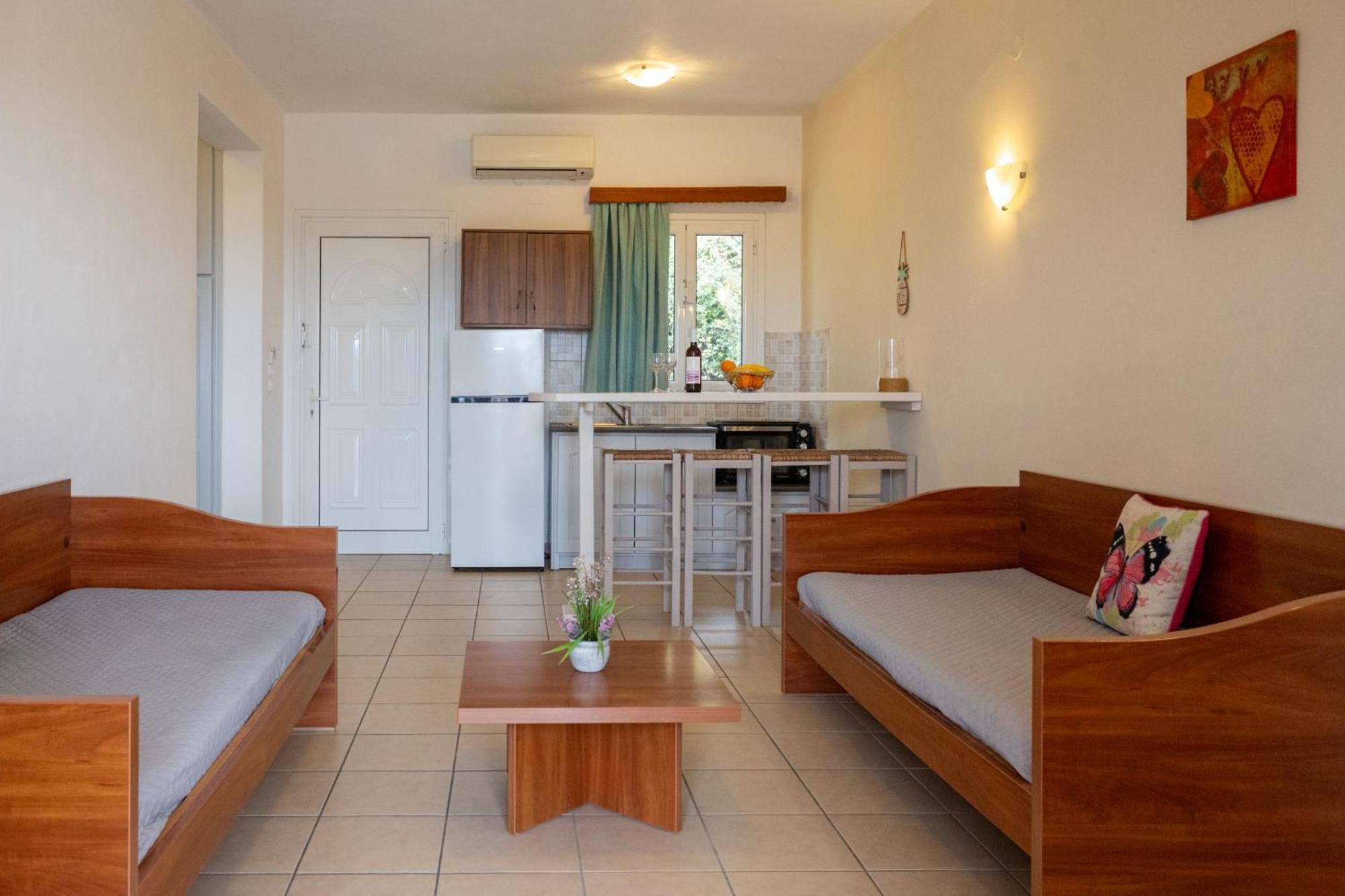 Paradiso Hotel Sea View And Pool Suites Ipsos Corfu Exterior photo