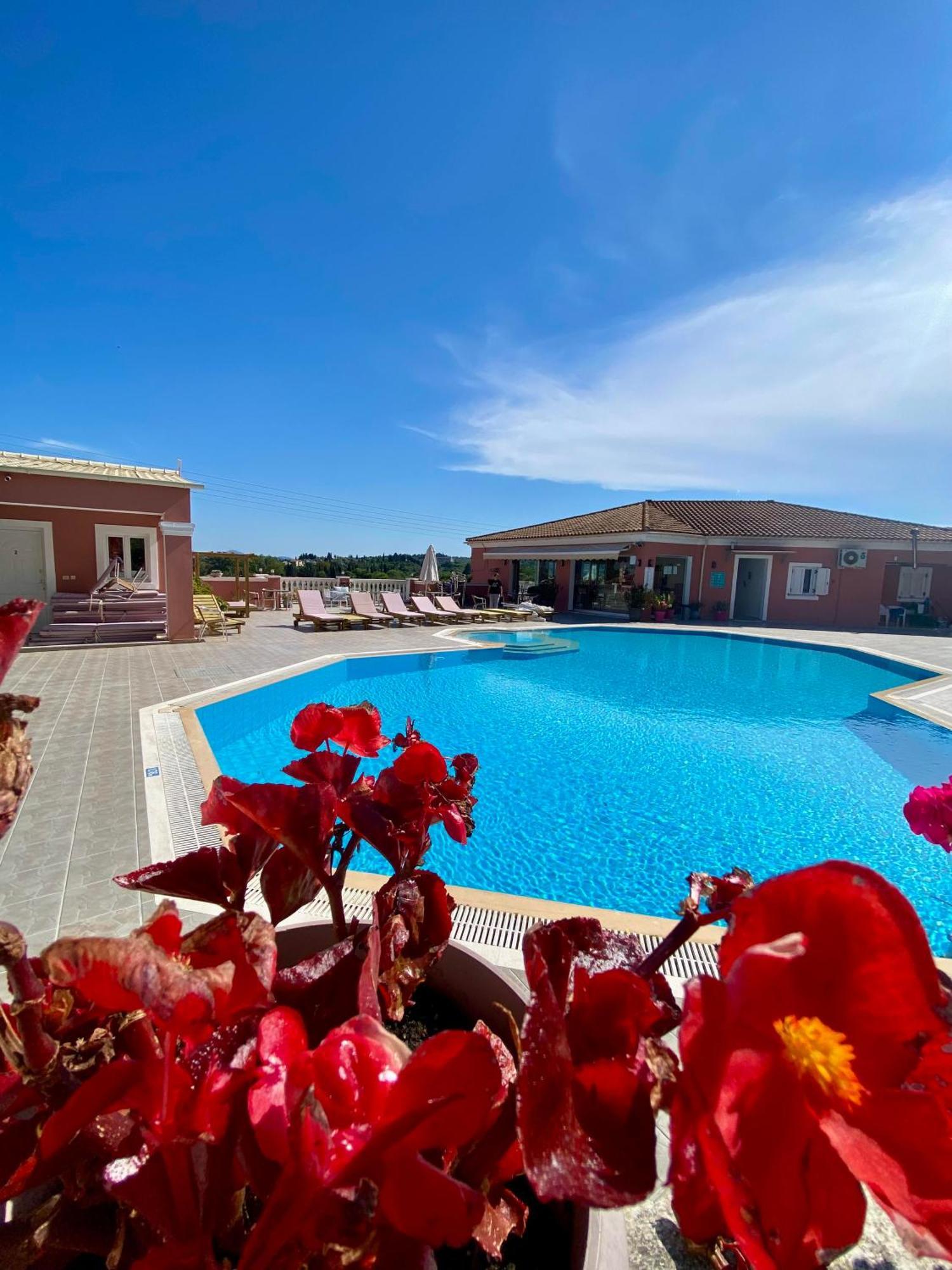 Paradiso Hotel Sea View And Pool Suites Ipsos Corfu Exterior photo