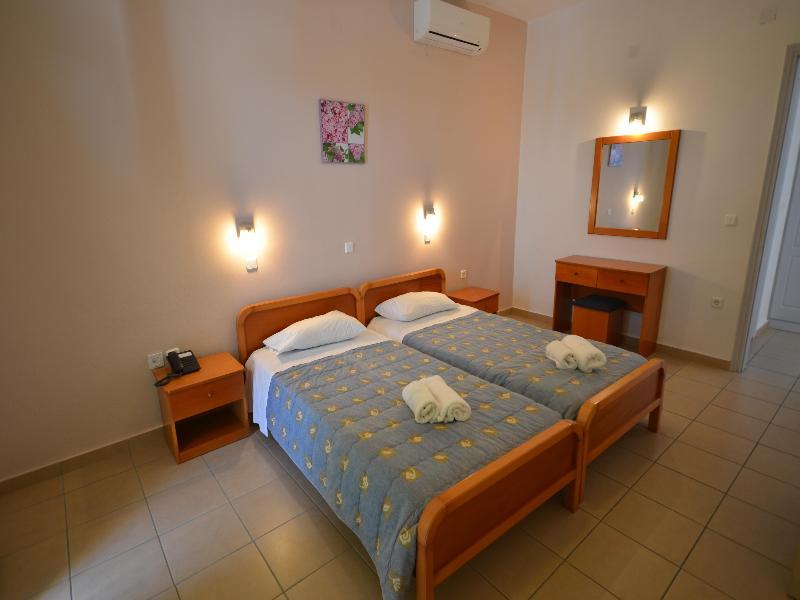 Paradiso Hotel Sea View And Pool Suites Ipsos Corfu Exterior photo