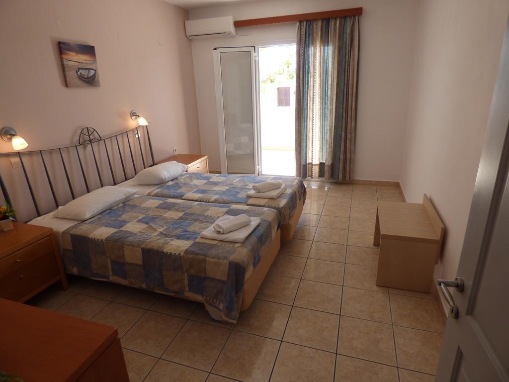 Paradiso Hotel Sea View And Pool Suites Ipsos Corfu Exterior photo